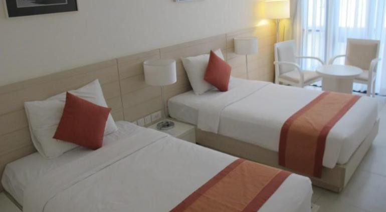 Nhi Phi Hotel Nha Trang