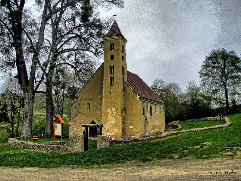 Mánfa, Árpád-kori templom