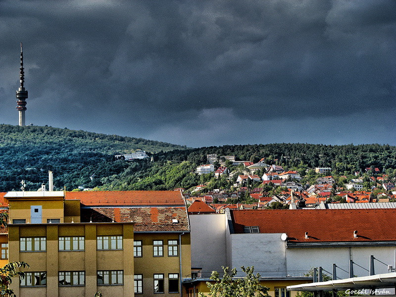 Pécs TV-torony átméretezve