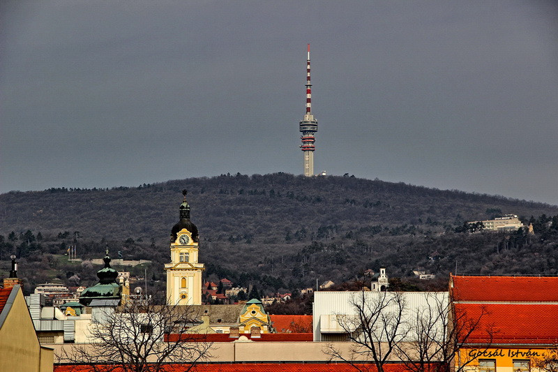 Pécs, Kilátás az Árkád-parkolóból átméretezve