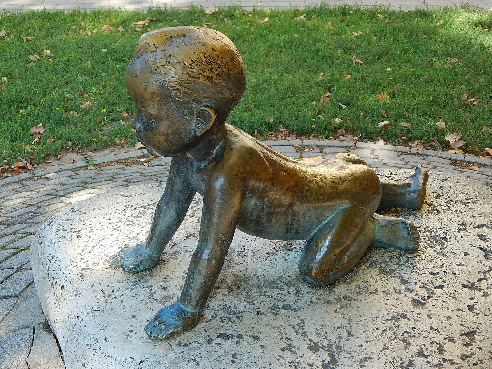 Makó, Öcsi szobor