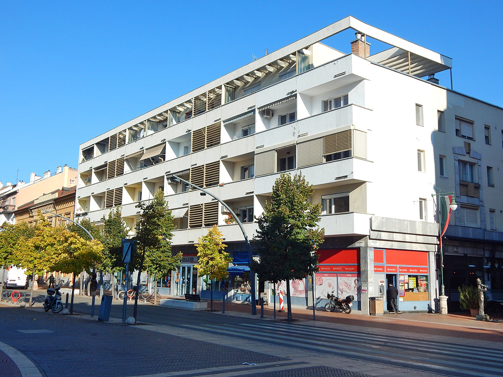 Szeged, Dugonics tér 2