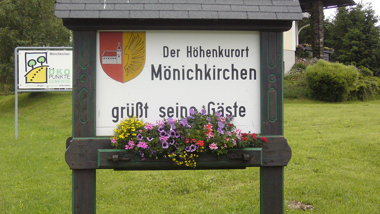 Mönichkirchen, Köszöntő-tábla