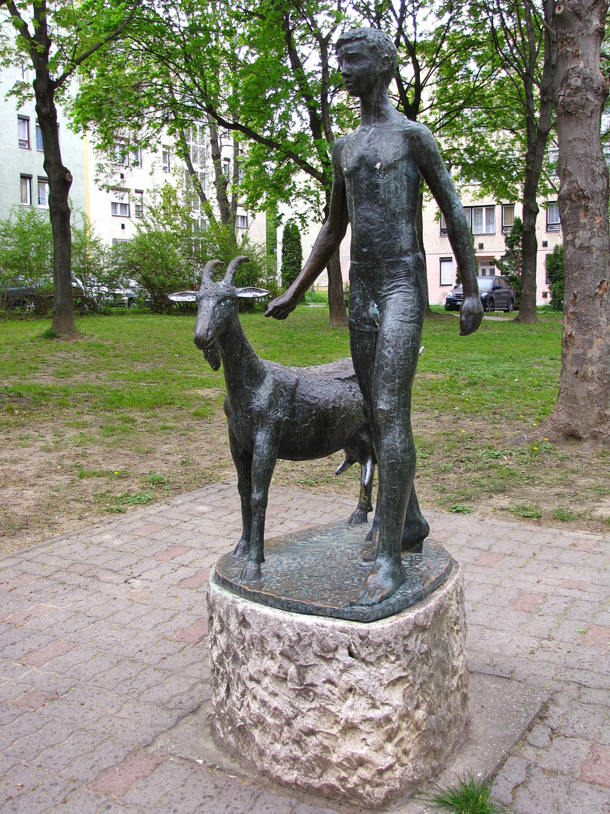 Zalaegerszeg, Fiú kecskével