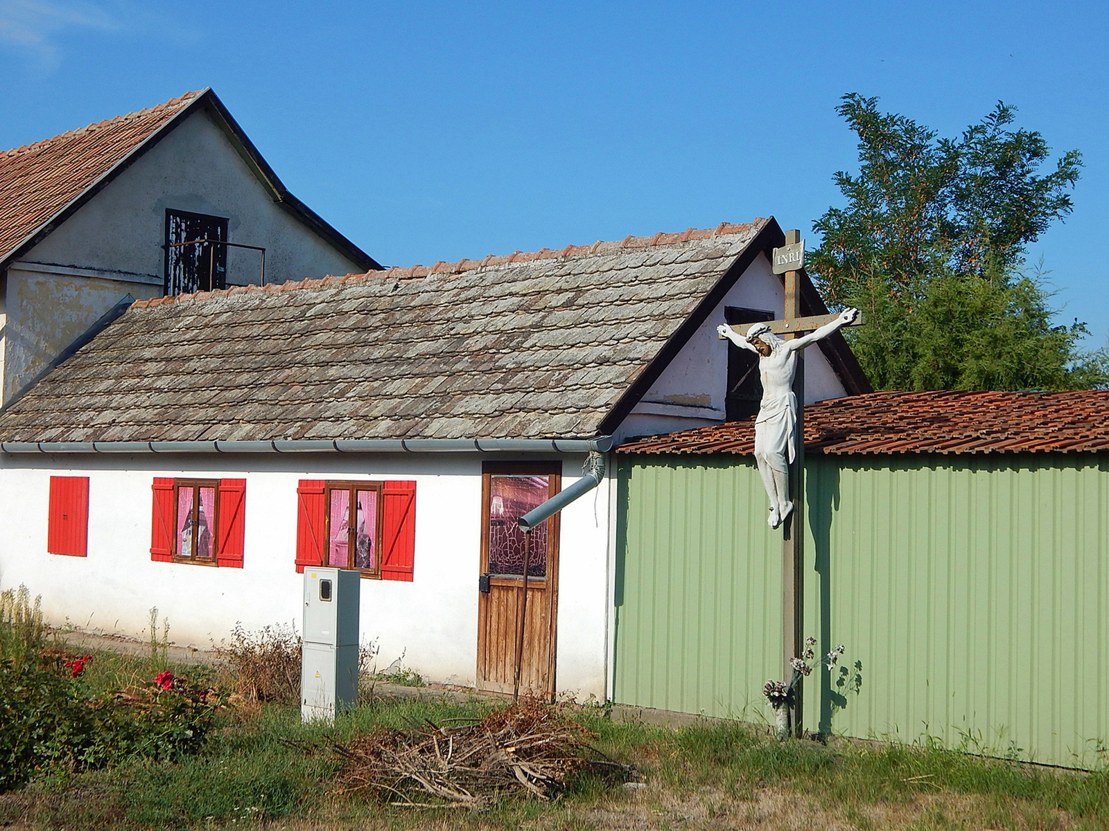 Kübekháza, Öntöttvas feszület