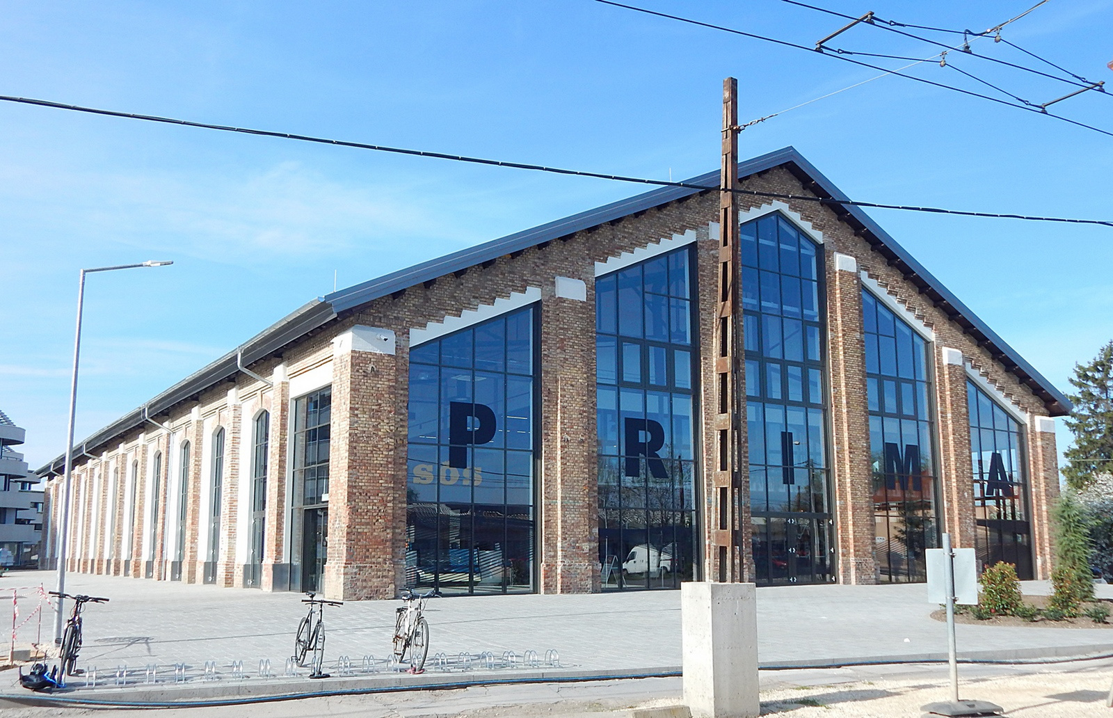 Szeged, PRÍMA, az újrahasznosított épület