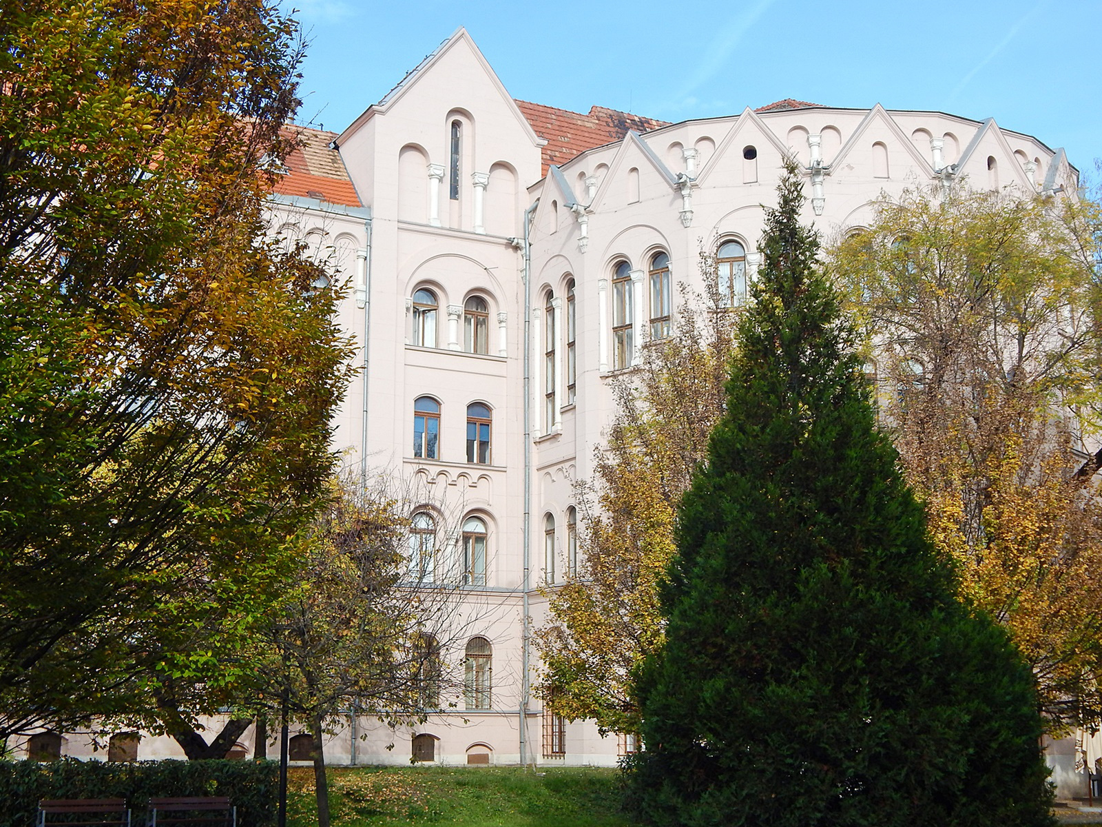 Szeged, Egyetemi épület
