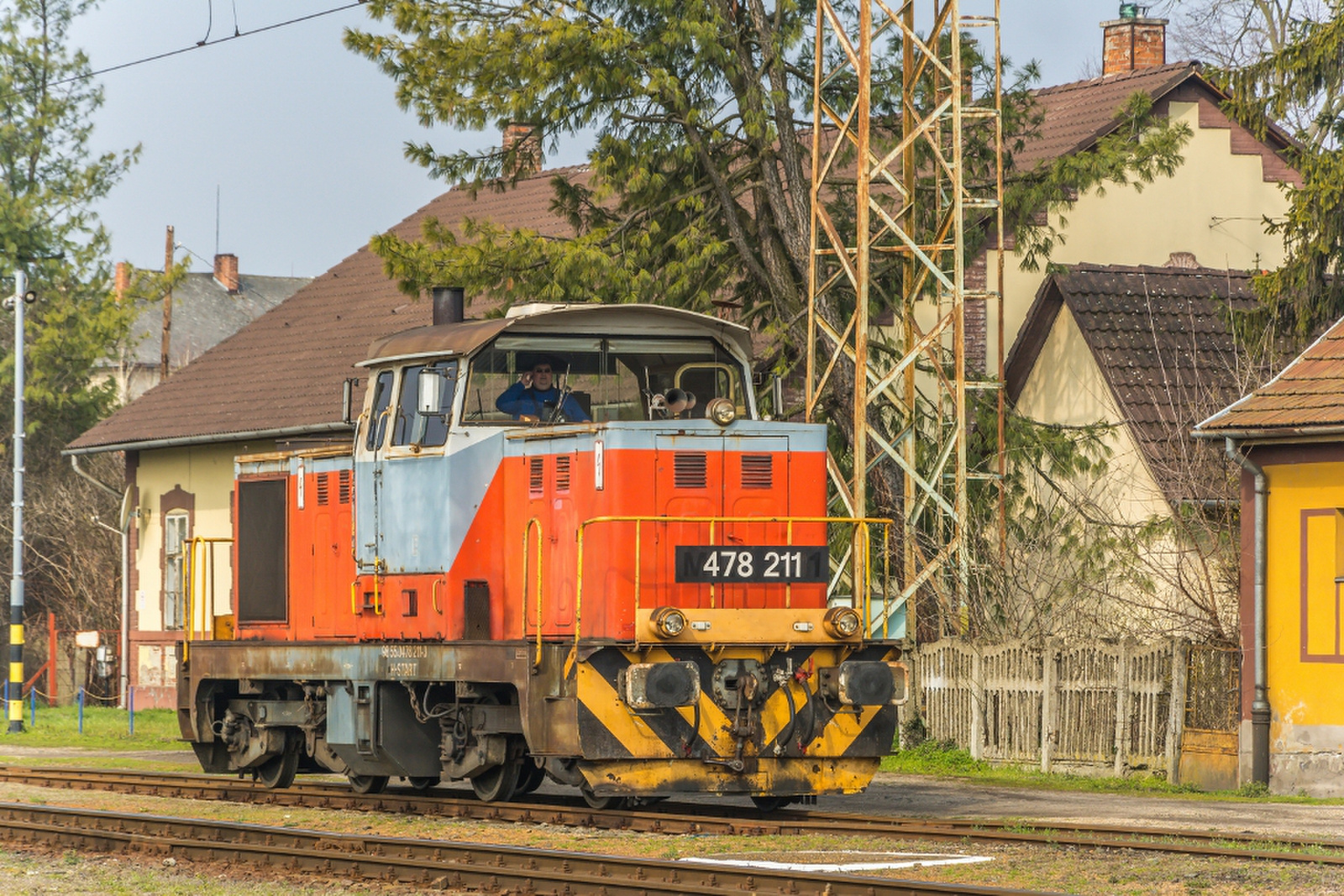 478 211 - 001 Gyékényes