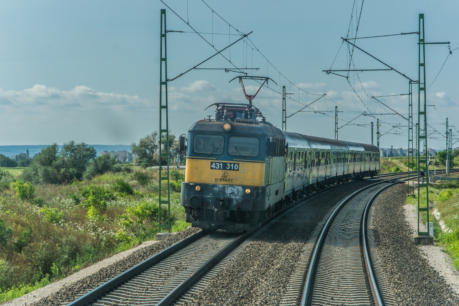 431 310 - 003 Székesfehérvár