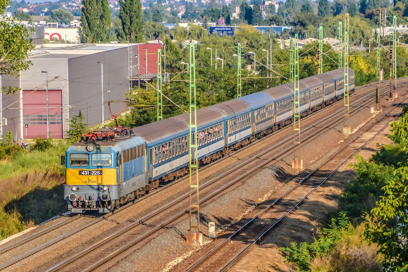 431 226 - 001 Budaörs