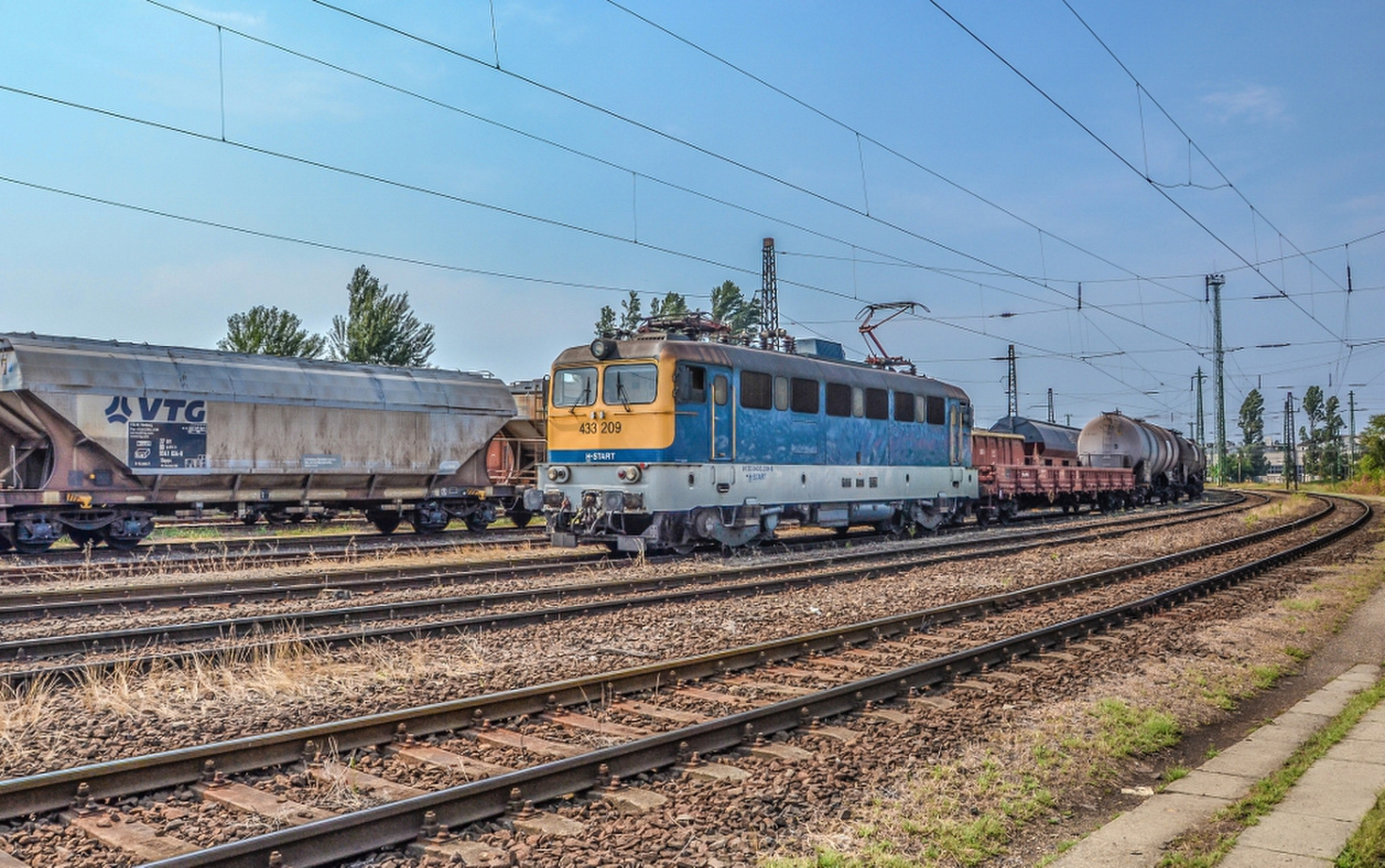 433 209 - 002 Ferencváros