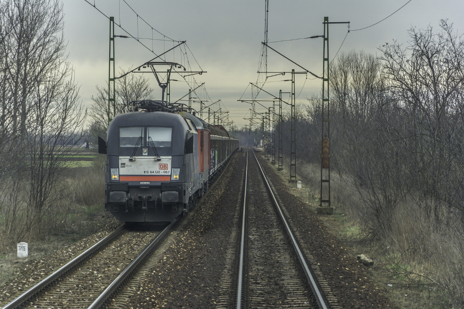 DB Cargo ES 64 U2 067 - 002 Hosszúberek-Péteri