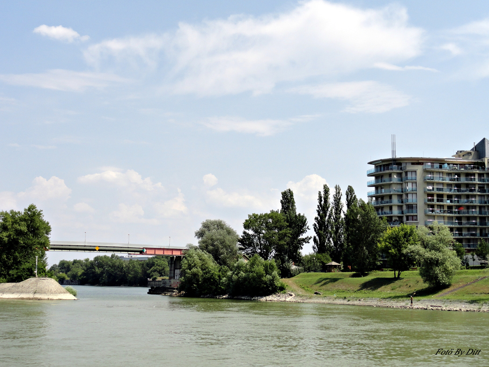 Kikötő negyed-Dunaplaza