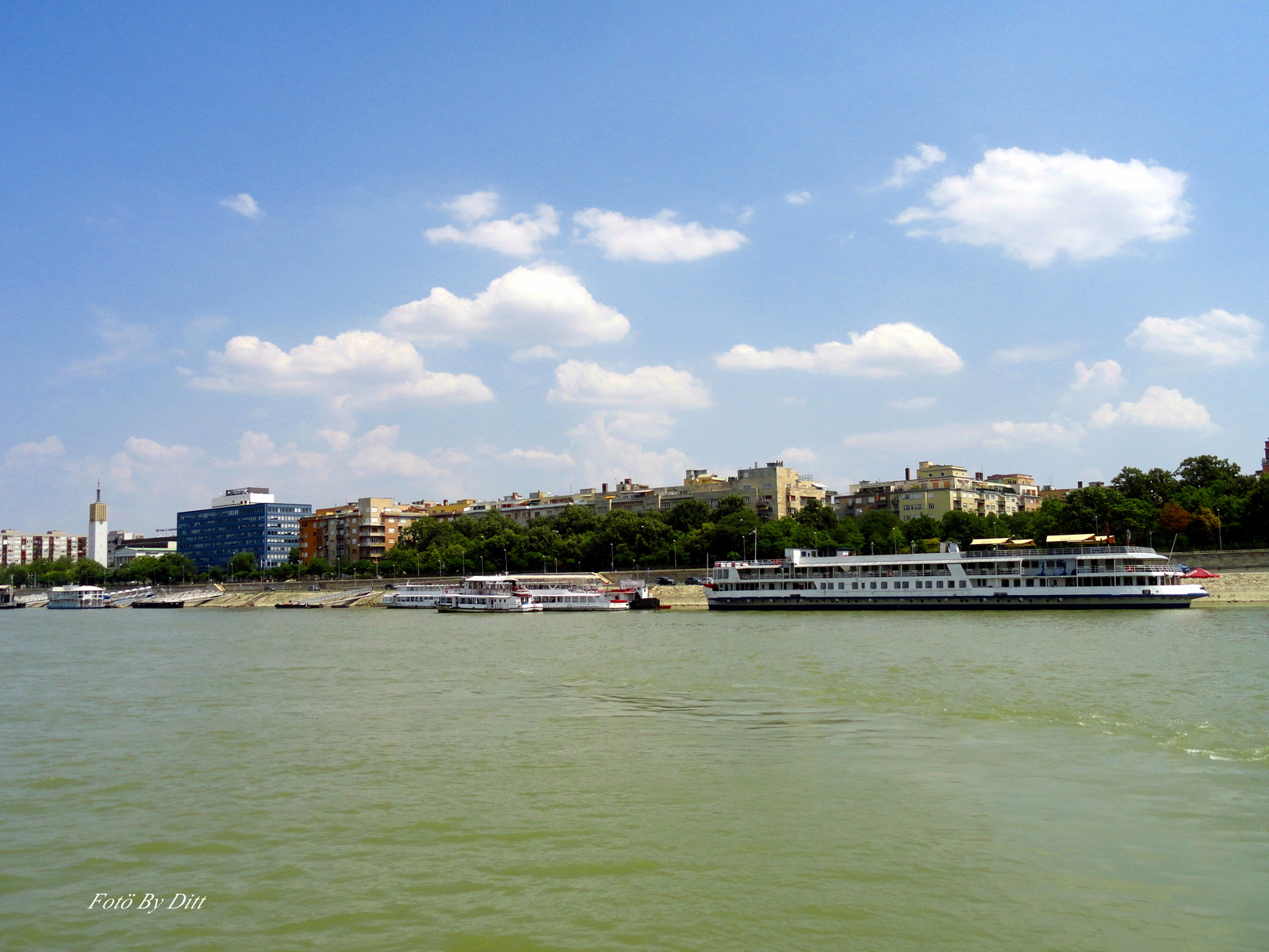 Duna-Felhők-napsütés...nyár,