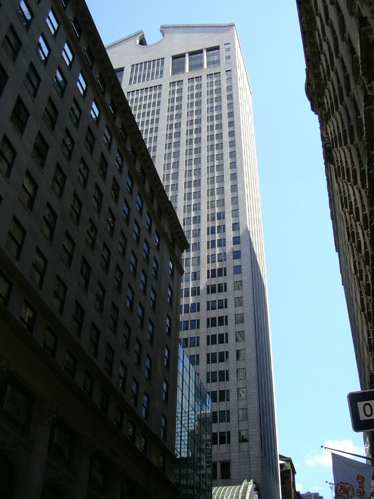 398 W 55th St kelet felé nézve-Sony Bldg.