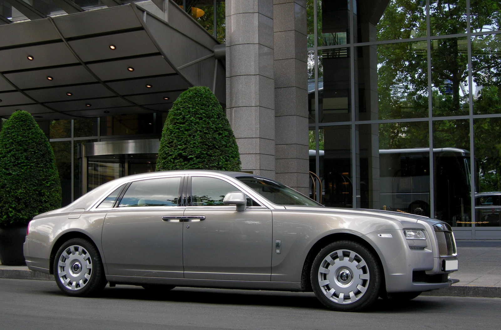 Rolls-Royce Ghost EWB