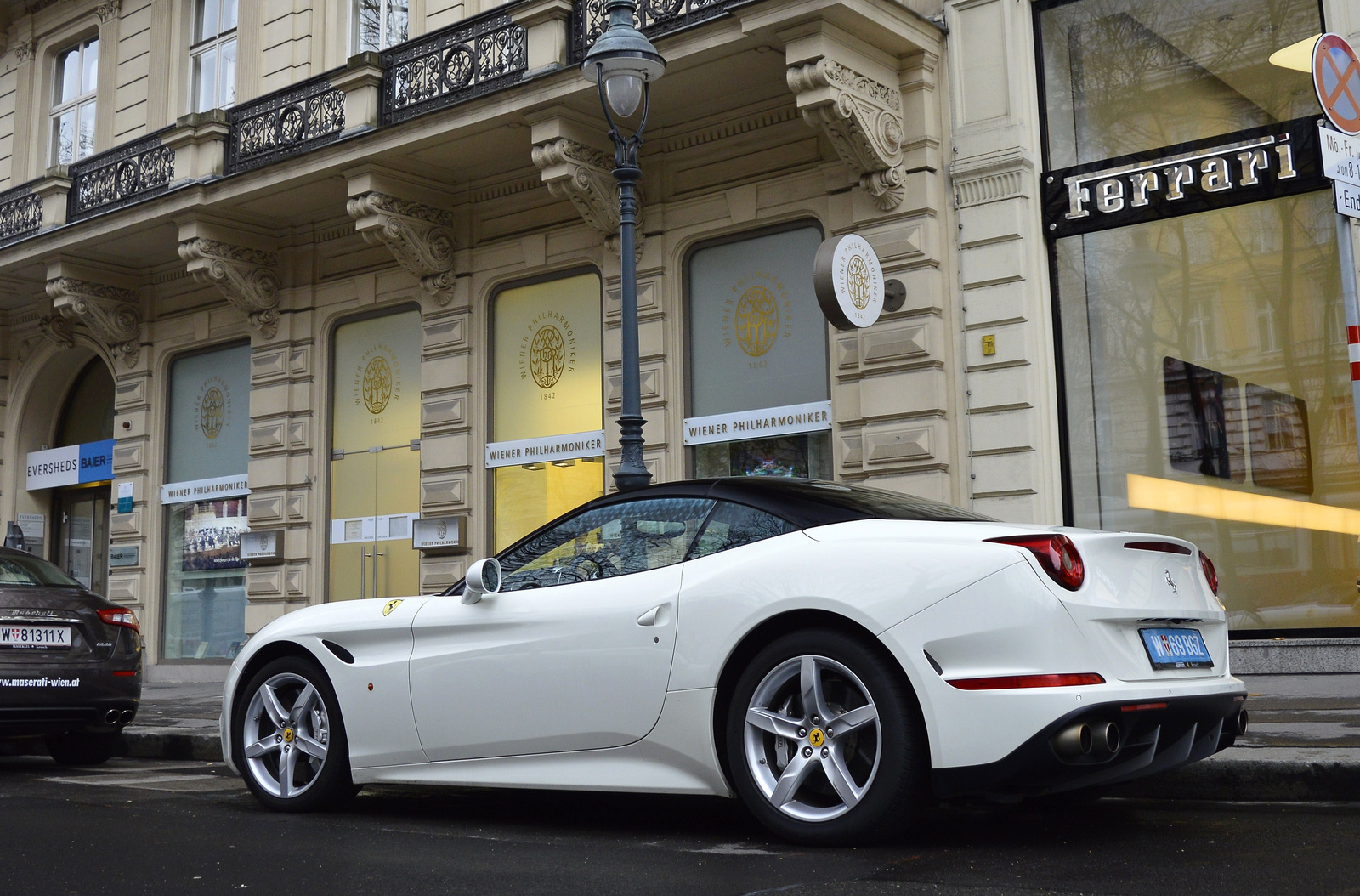 Ferrari California T