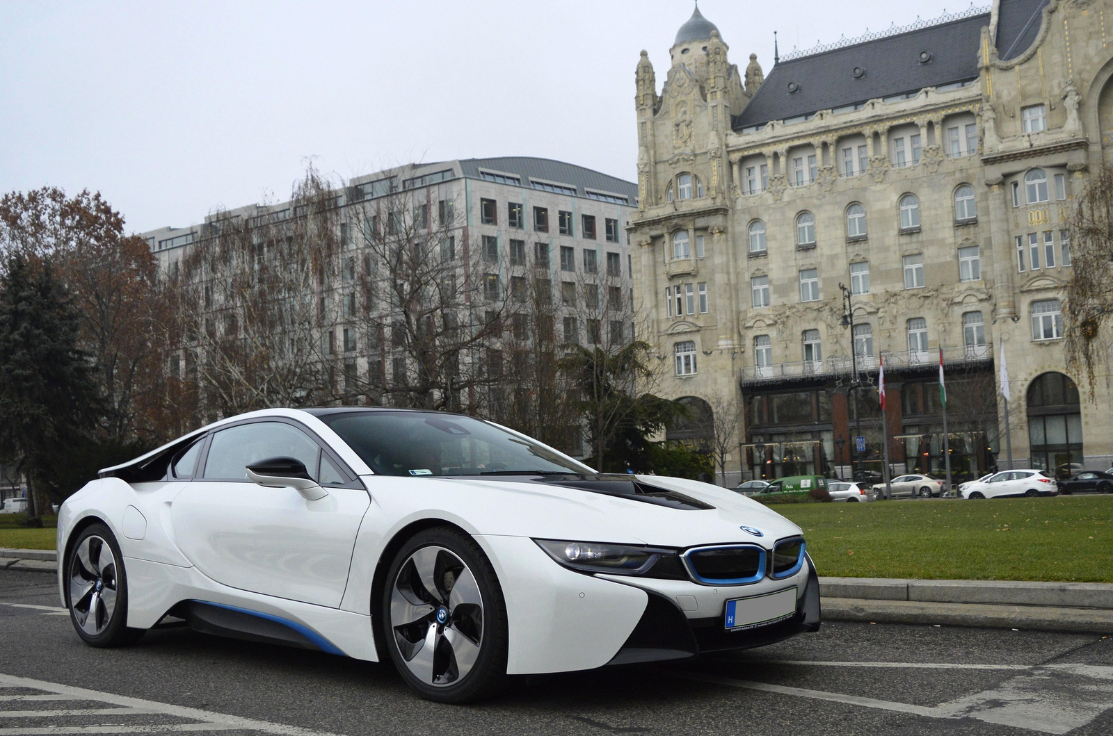 BMW i8