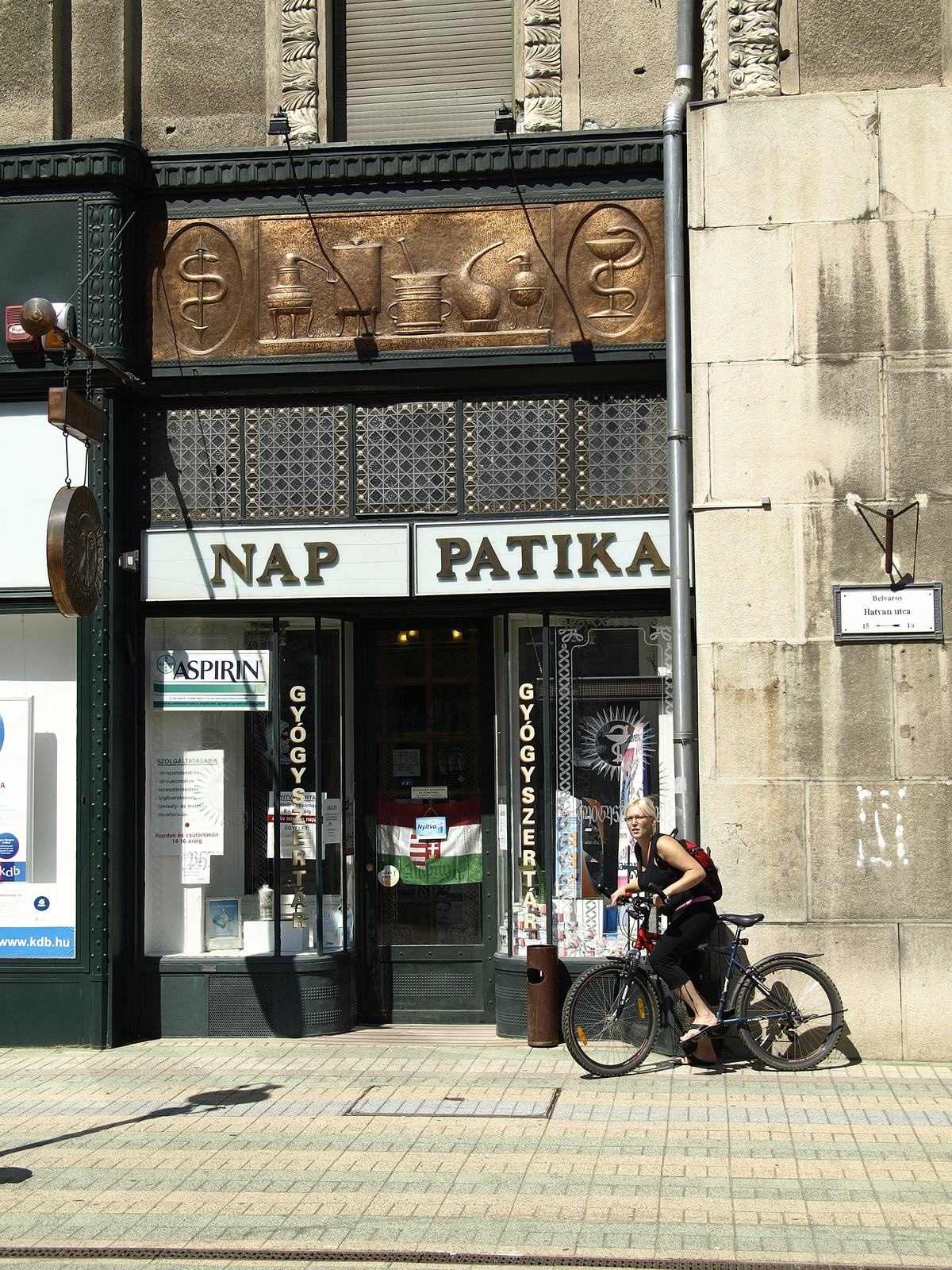 558 Nap patika