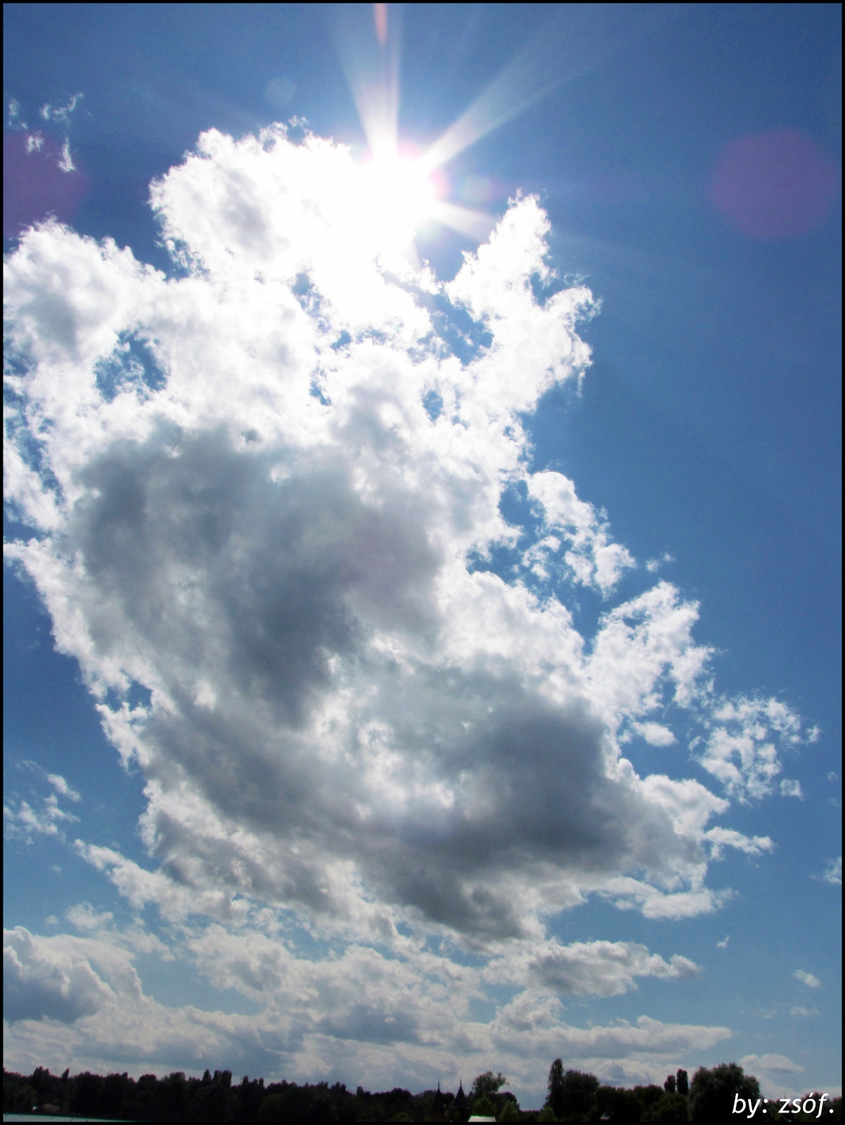 Nap vs felhő