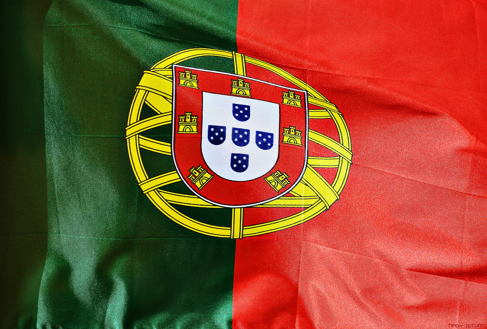 Portugal flag 1395