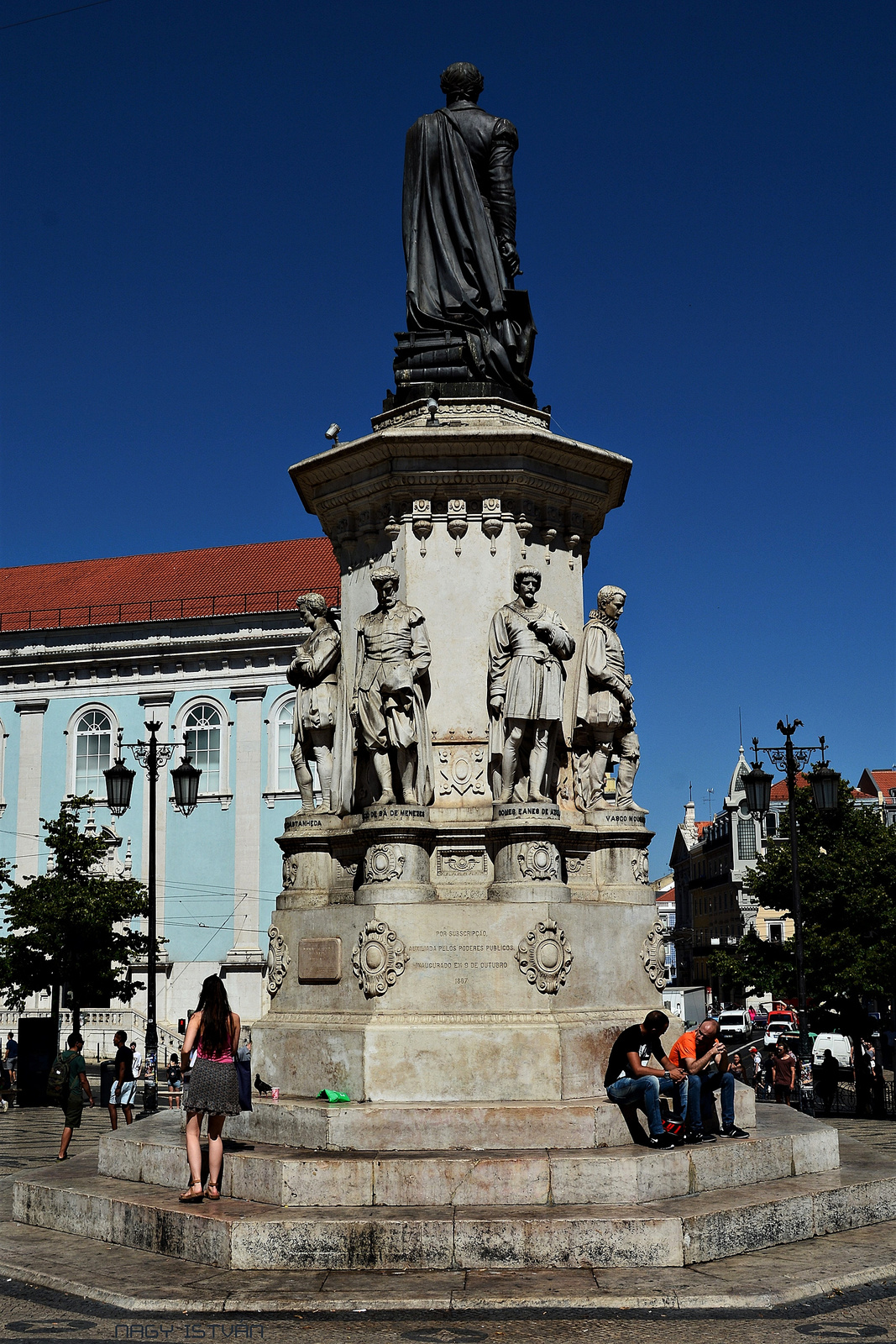 Lisboa - Praça Luís de Camões 4920