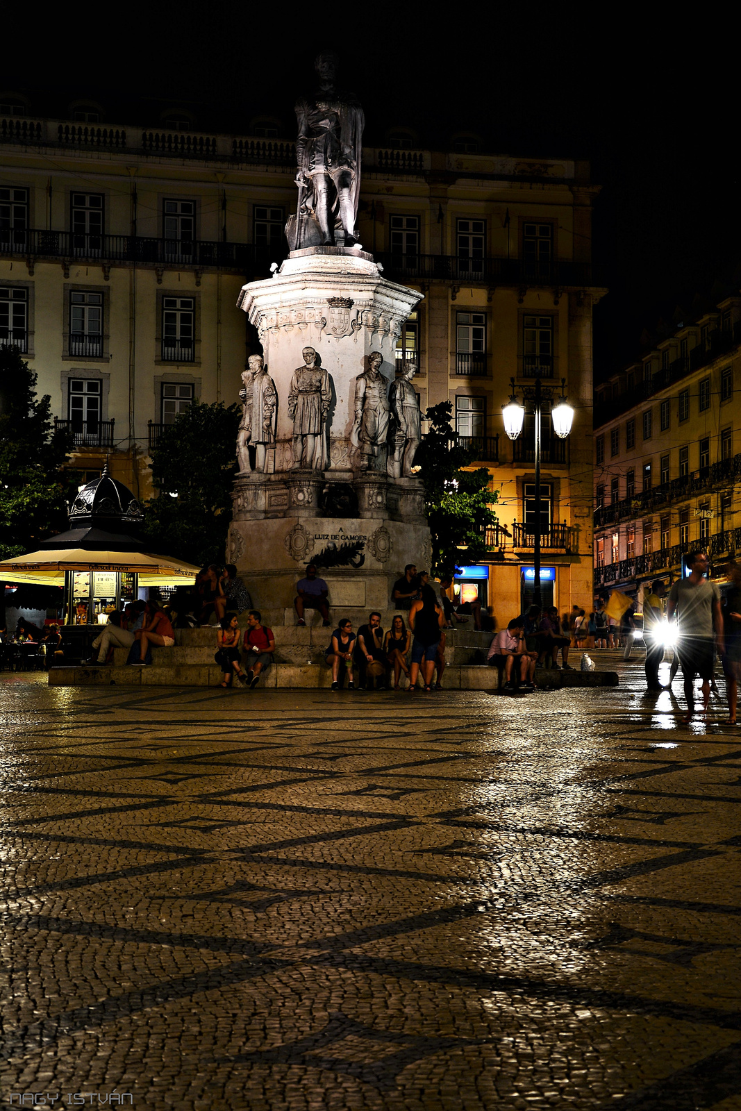 Lisszabon - Praça Luís de Camões 3834
