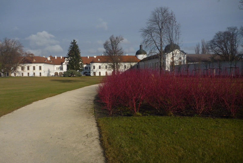 Kastély felnőttkézből