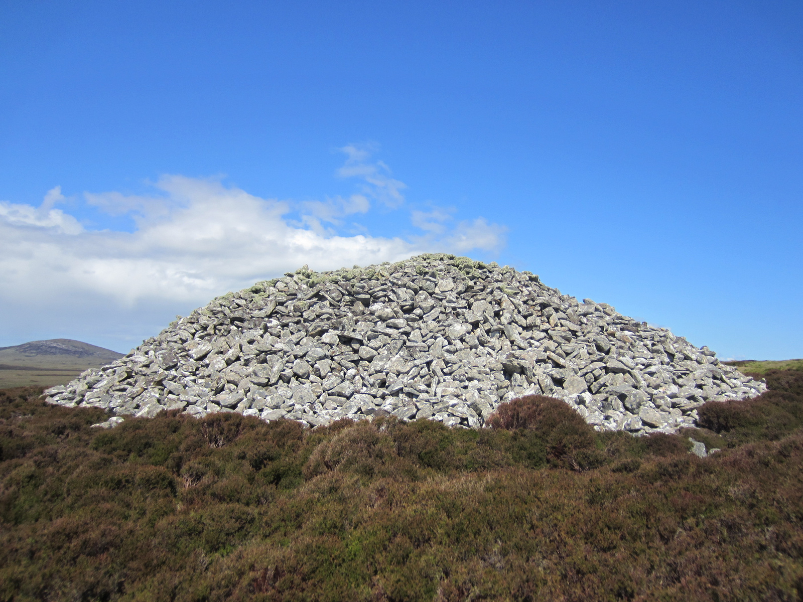 Cairn - Bronzkori, Vaskori építmények