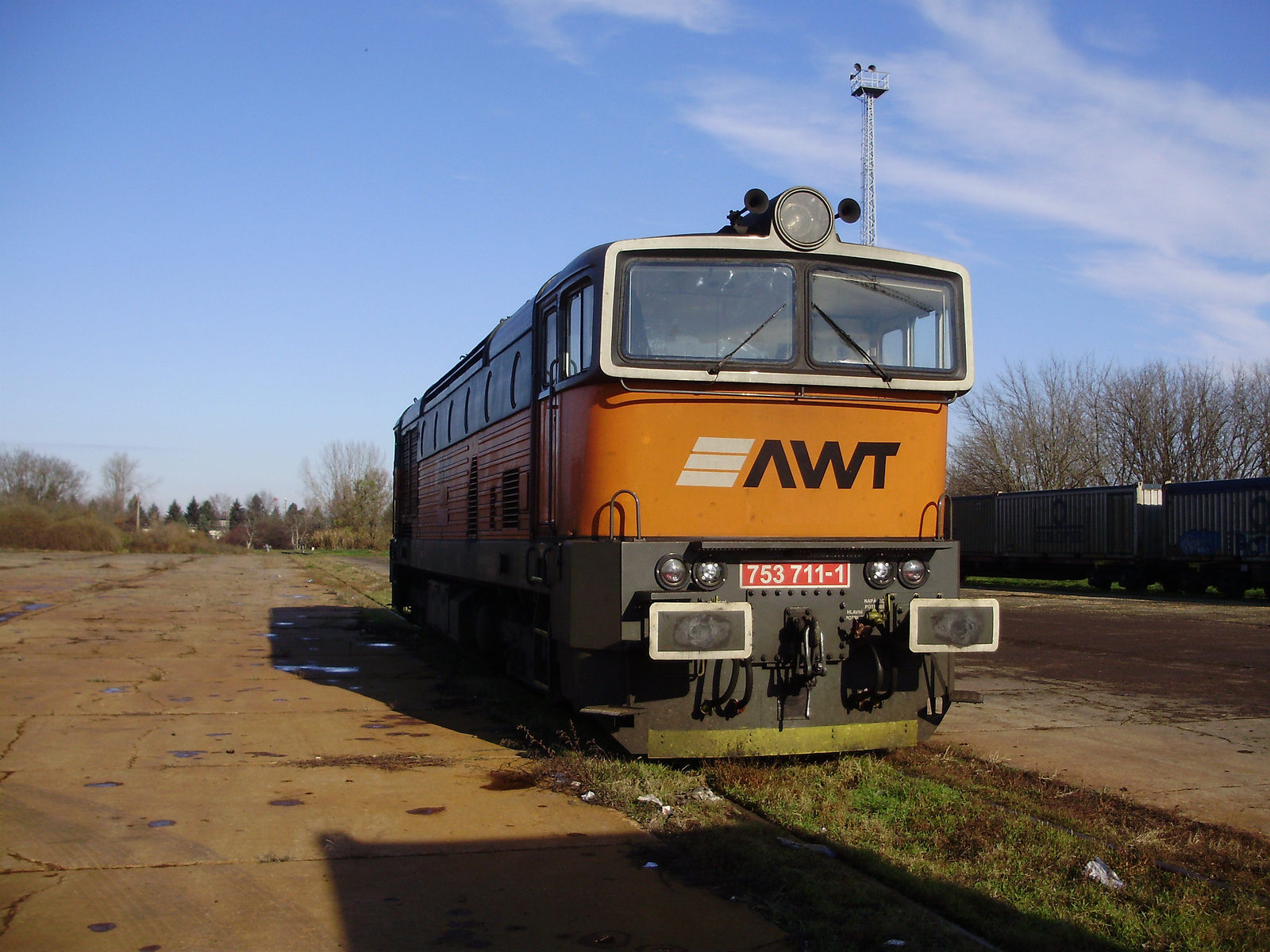 753 711-1 AWT Buvár