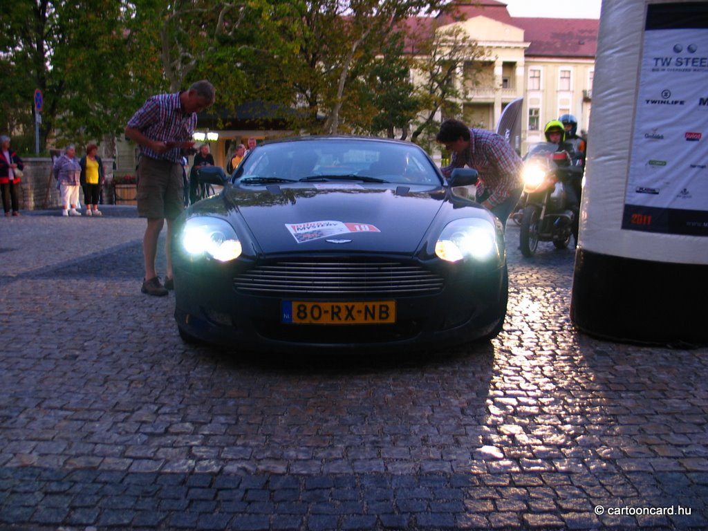 Aston Martin DB9