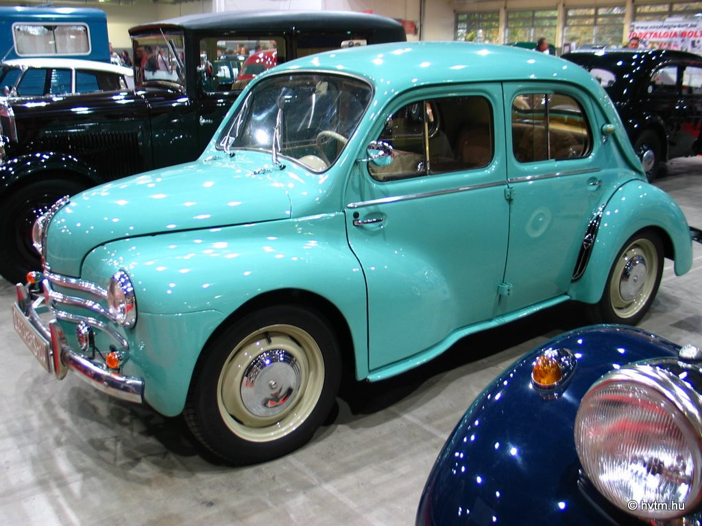 Renault 4CV