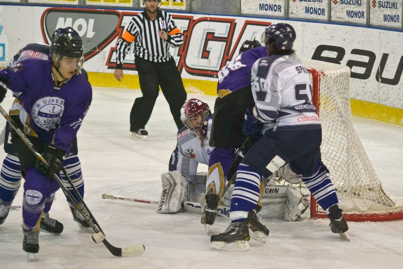 2015.01.04.UTE-Csíkszereda 4-3Bü-9814