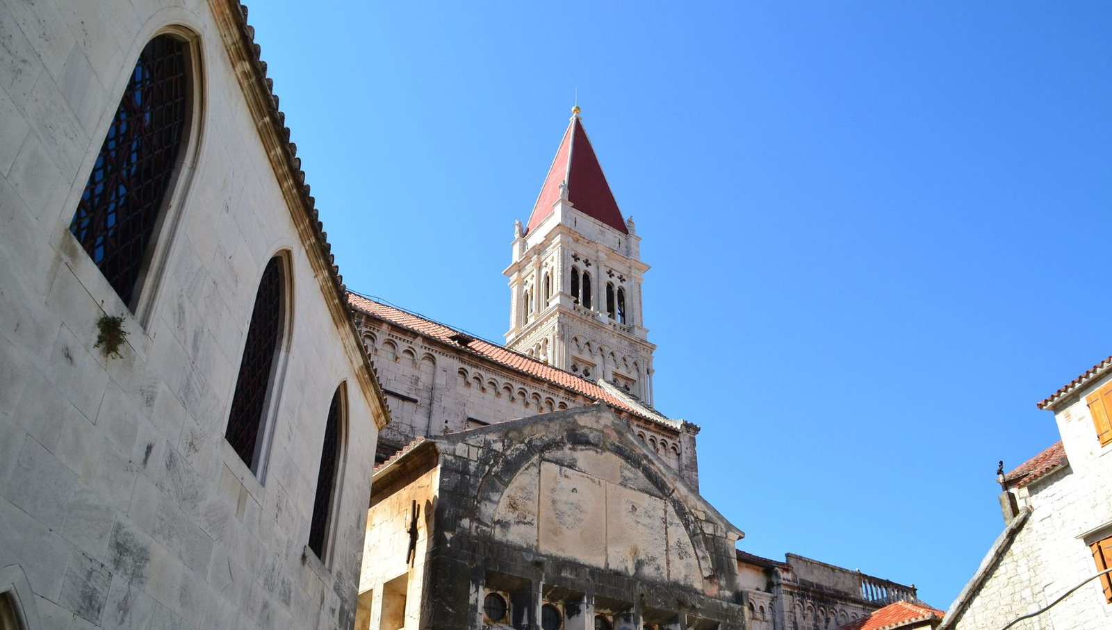 090 Trogir