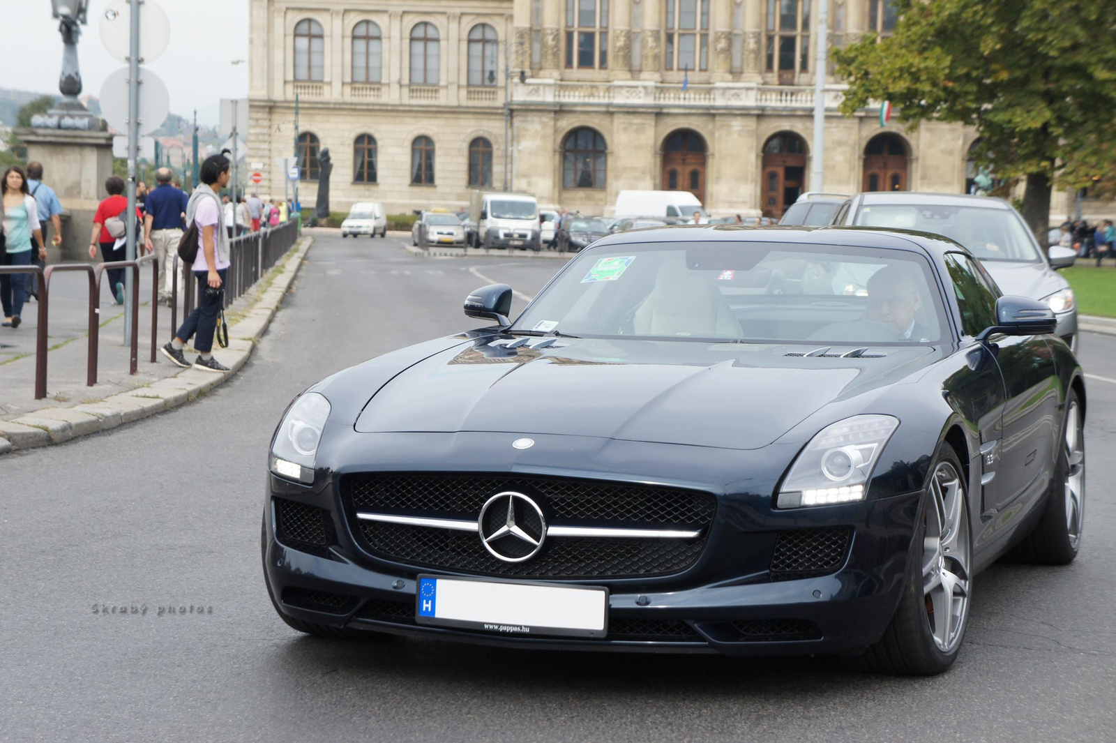 Mercedes-Benz SLS AMG