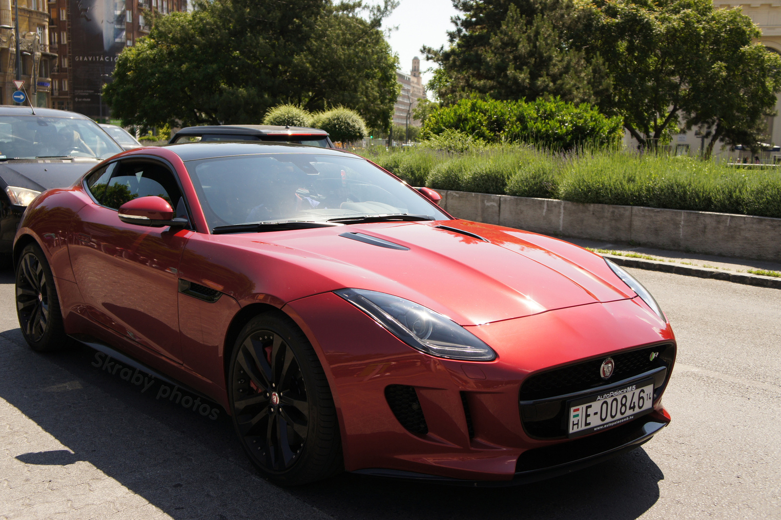 Jaguar F-Type R