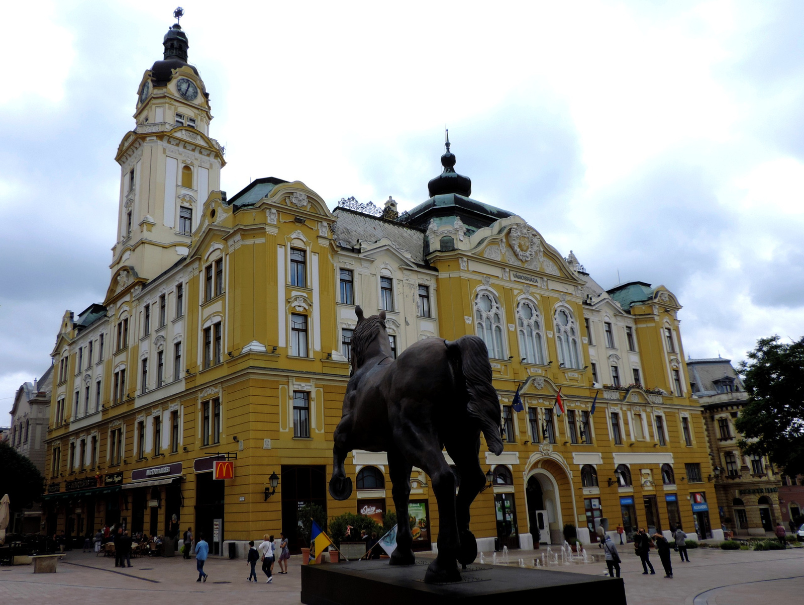 Városháza, Pécs.