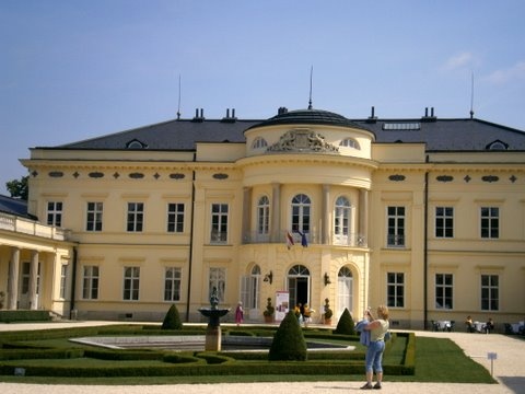 Fehérvárcsurgói Károlyi Kastély