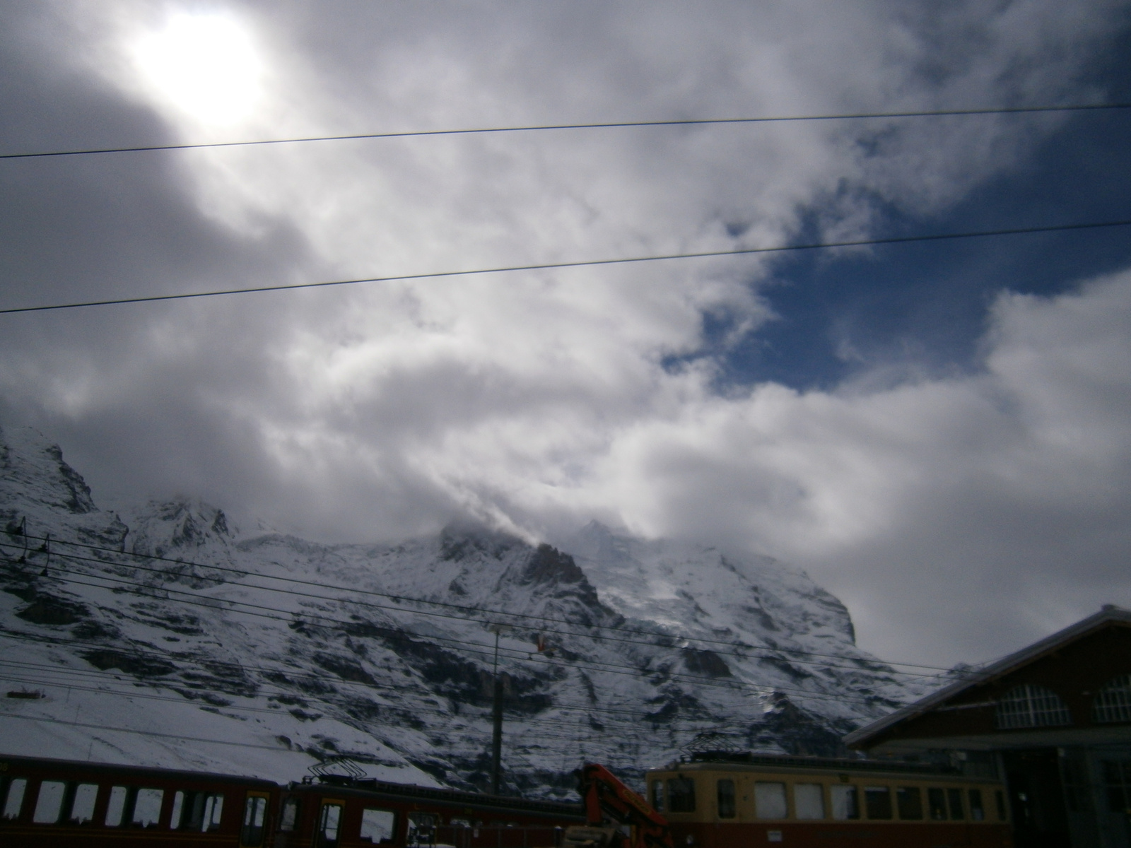 Svájc 2013 felhők között a Jungfrau