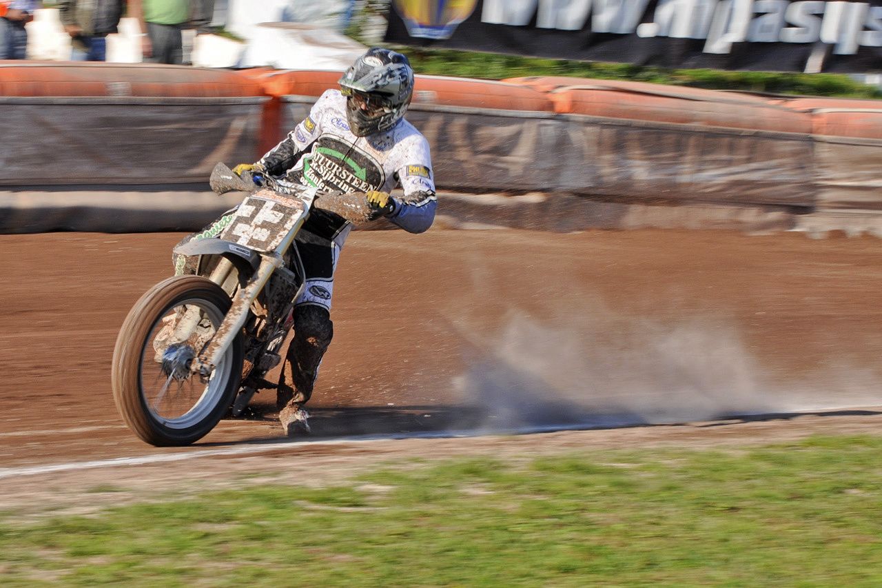 flattrackmiskolc2012275