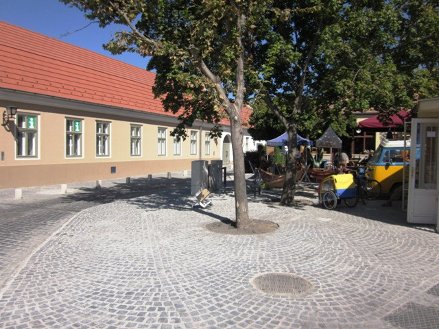 Szentendre, KOMP, Dumtsa Korzó 002