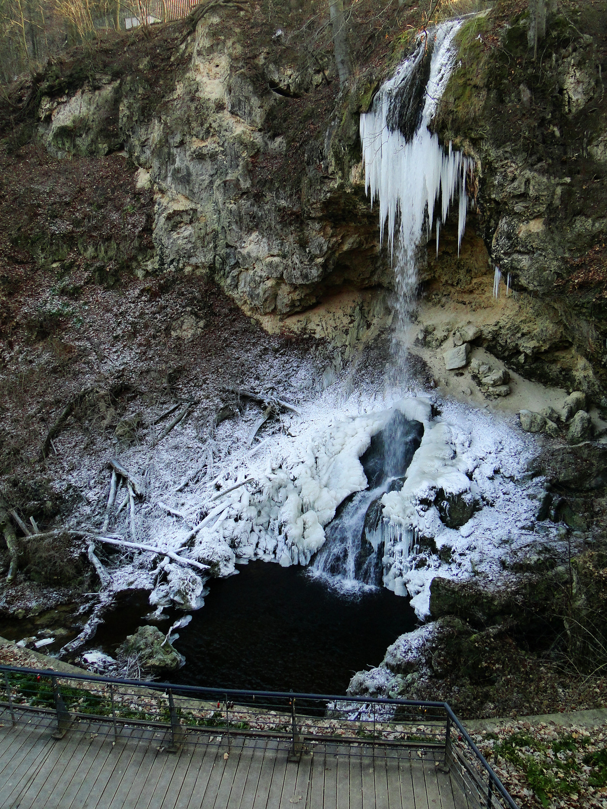 Fagyos vízesés