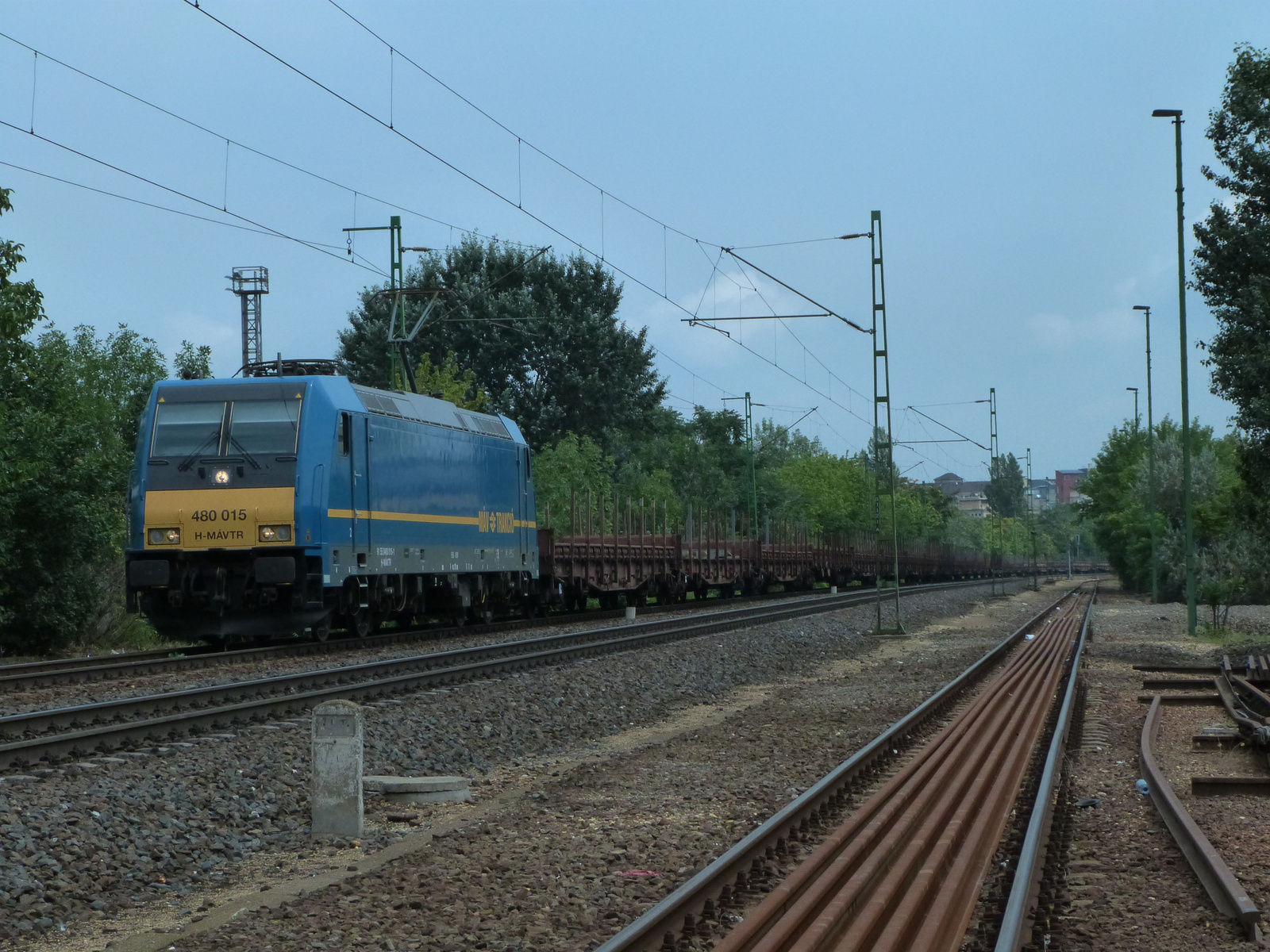 480 015