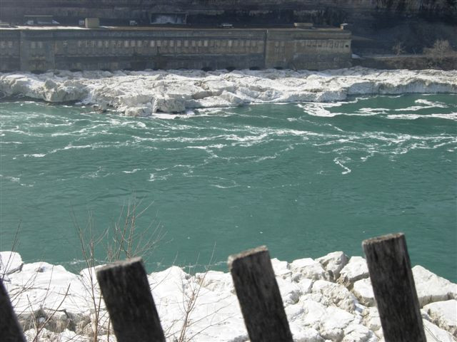 Niagara Falls Buffalo 0405 010