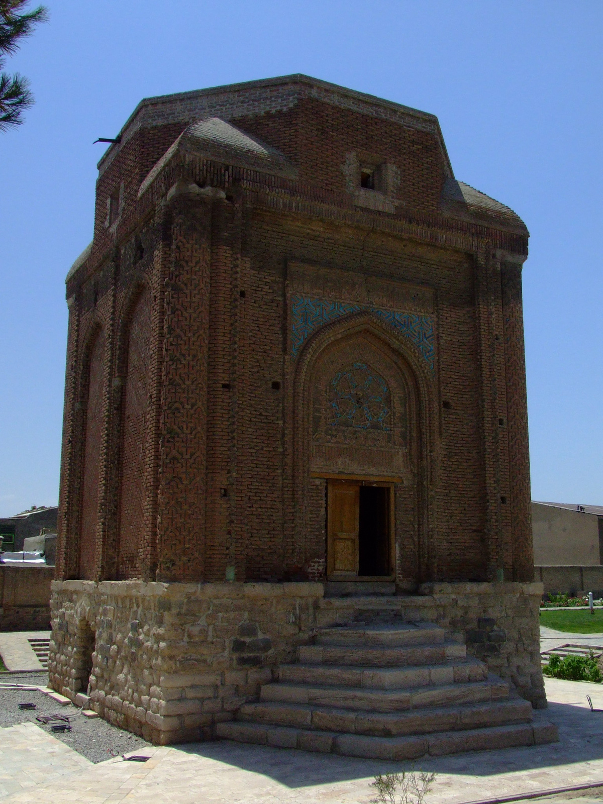 Irán 4495 Gonbad-e Sorkh Maragheh