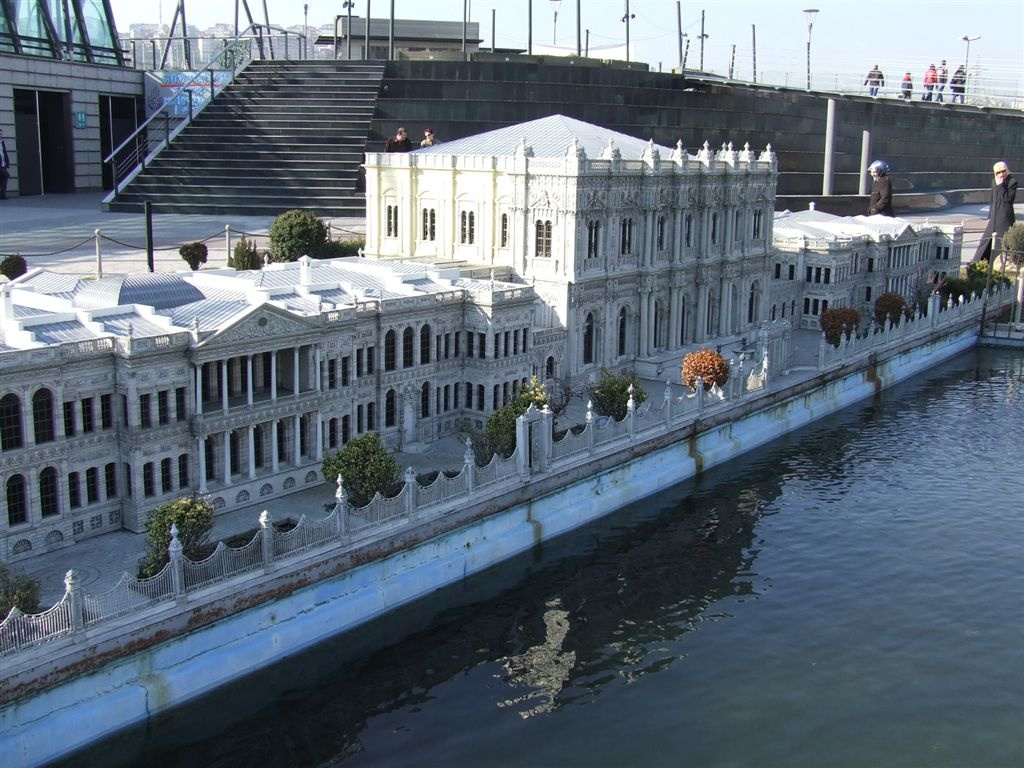 303  Miniatürk - Dolmabahce palota