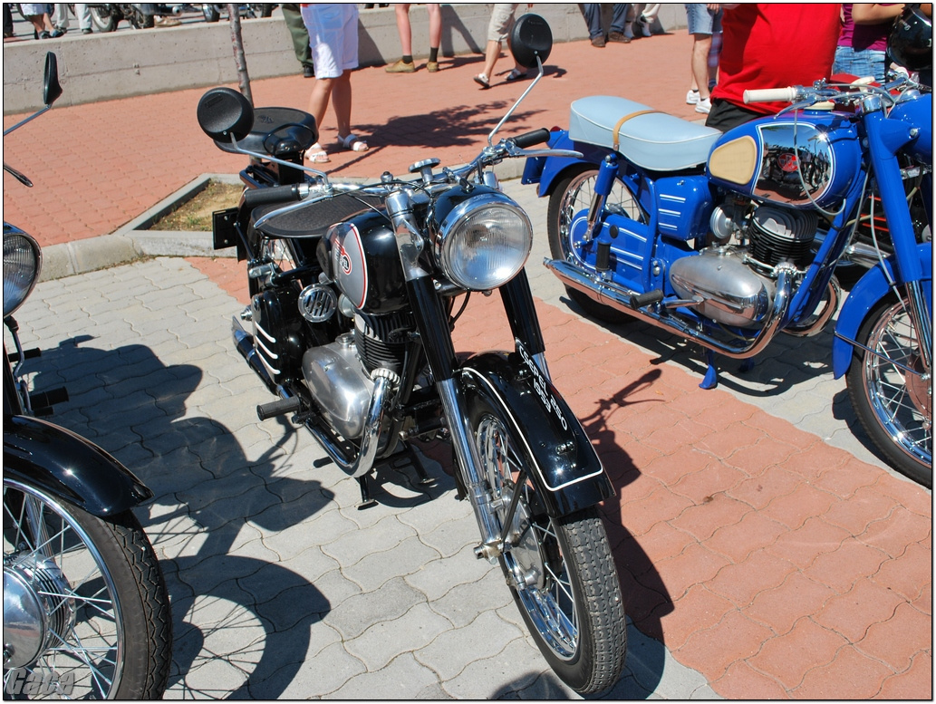 veteranmotortalalkozoveszpremelsogaca201200012