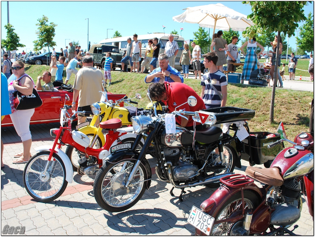 veteranmotortalalkozoveszpremelsogaca201200038