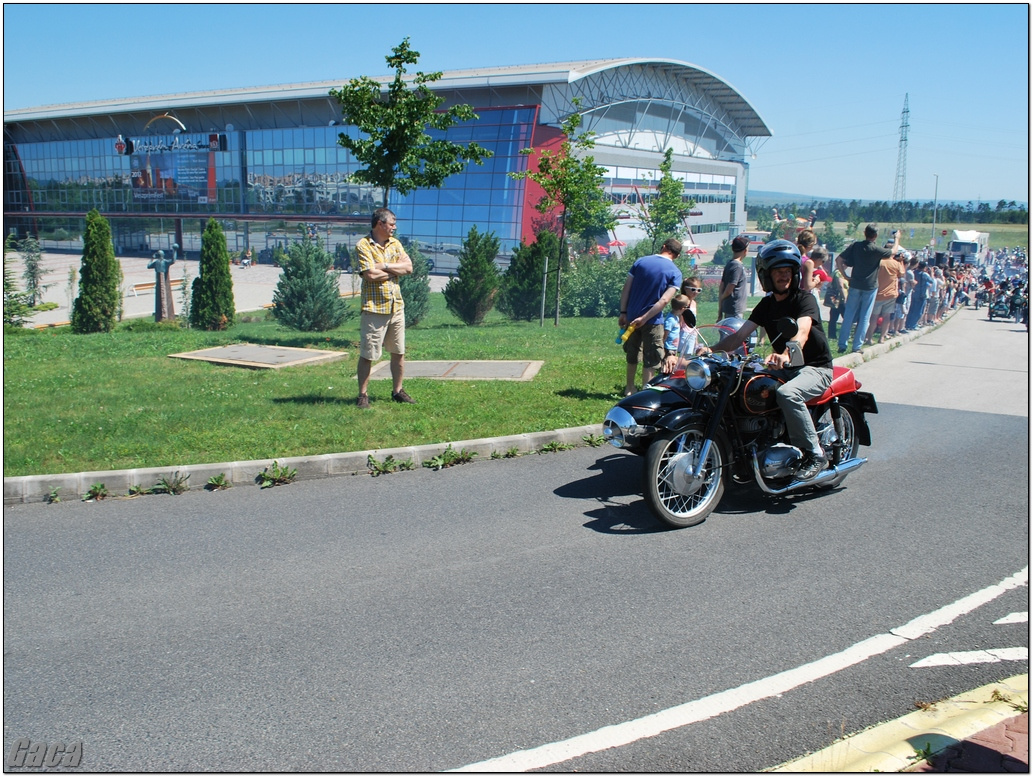 veteranmotortalalkozoveszpremelsogaca201200063