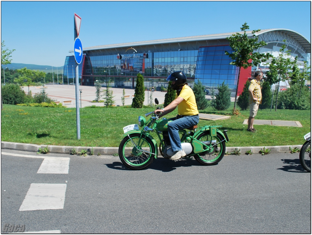 veteranmotortalalkozoveszpremelsogaca201200075